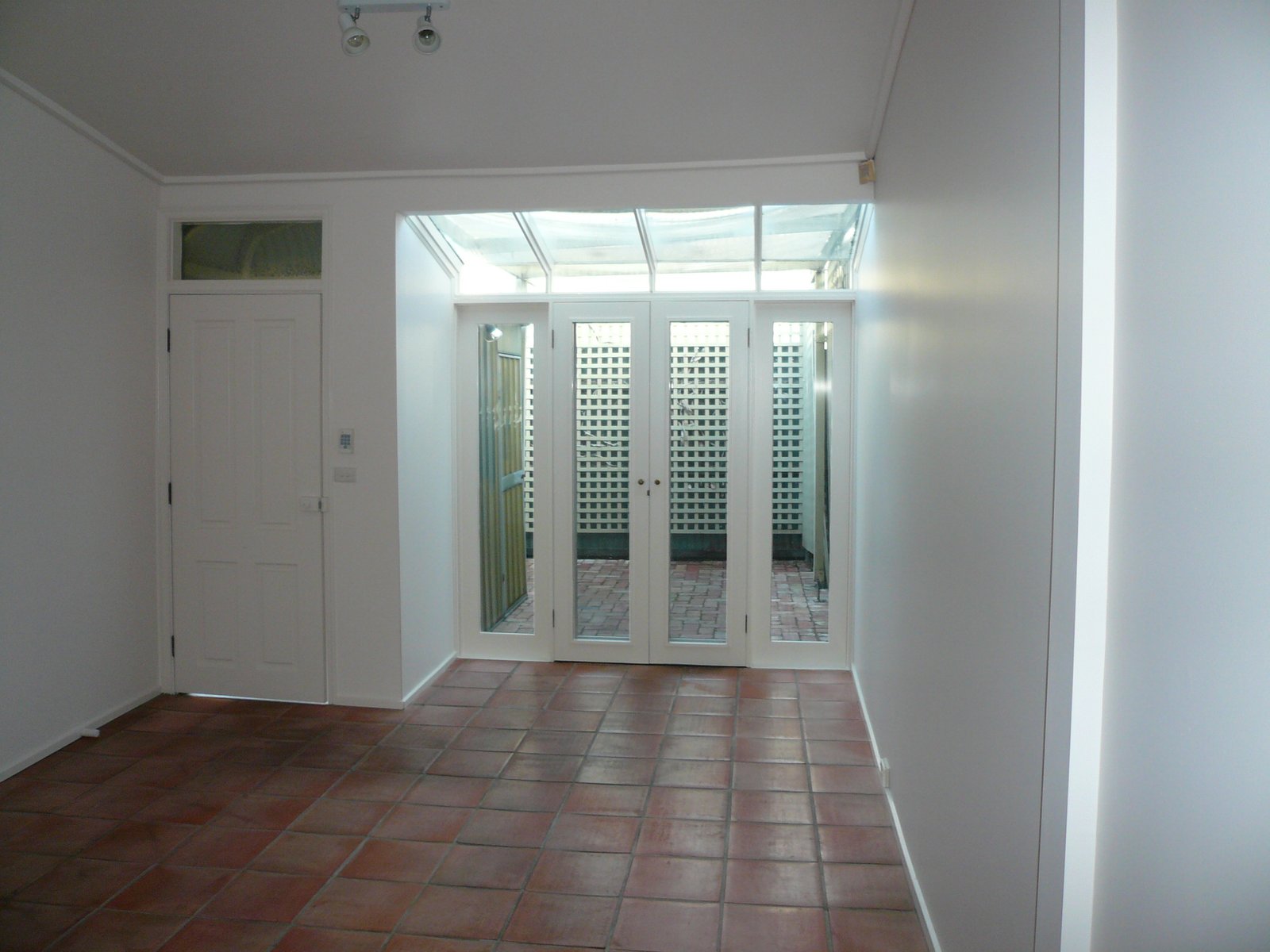 Gallery: 90 Smith Street