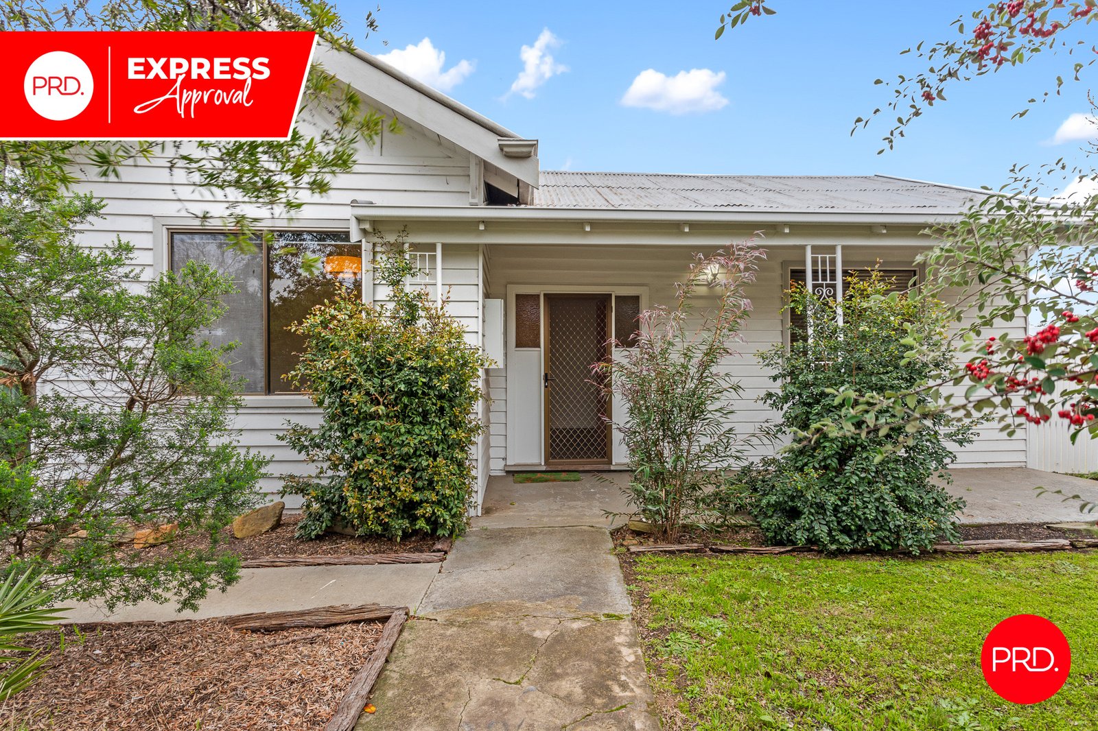 90 Somerville Street FLORA HILL 1