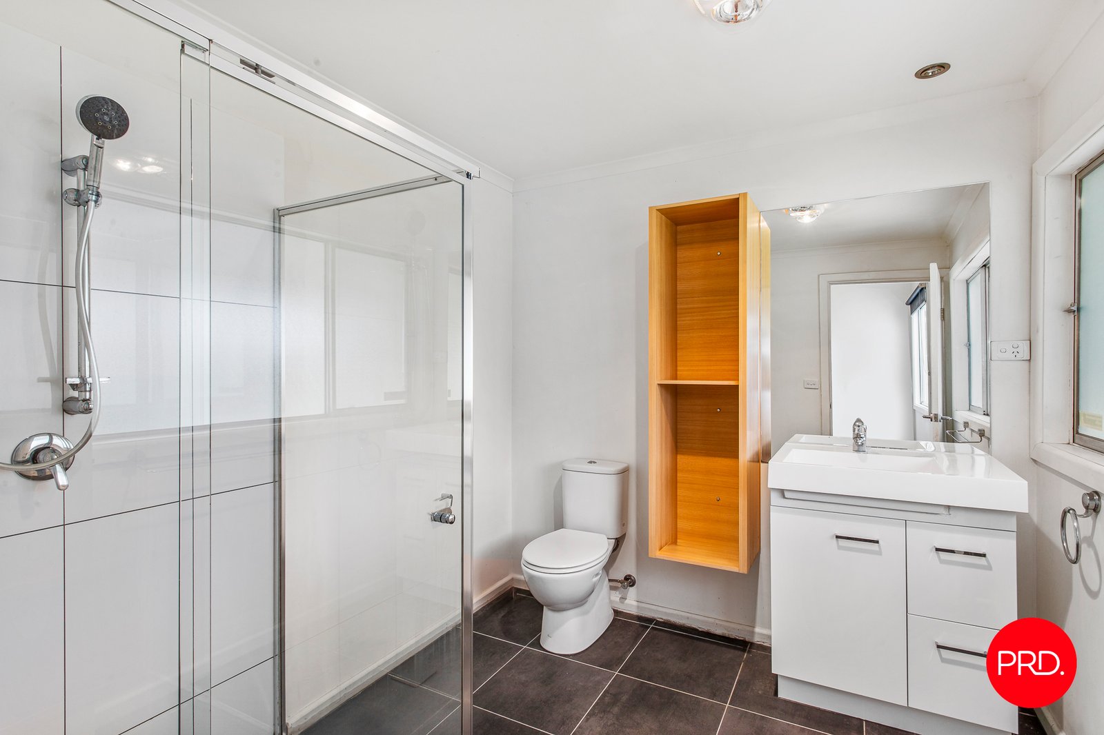 90 Somerville Street FLORA HILL 5