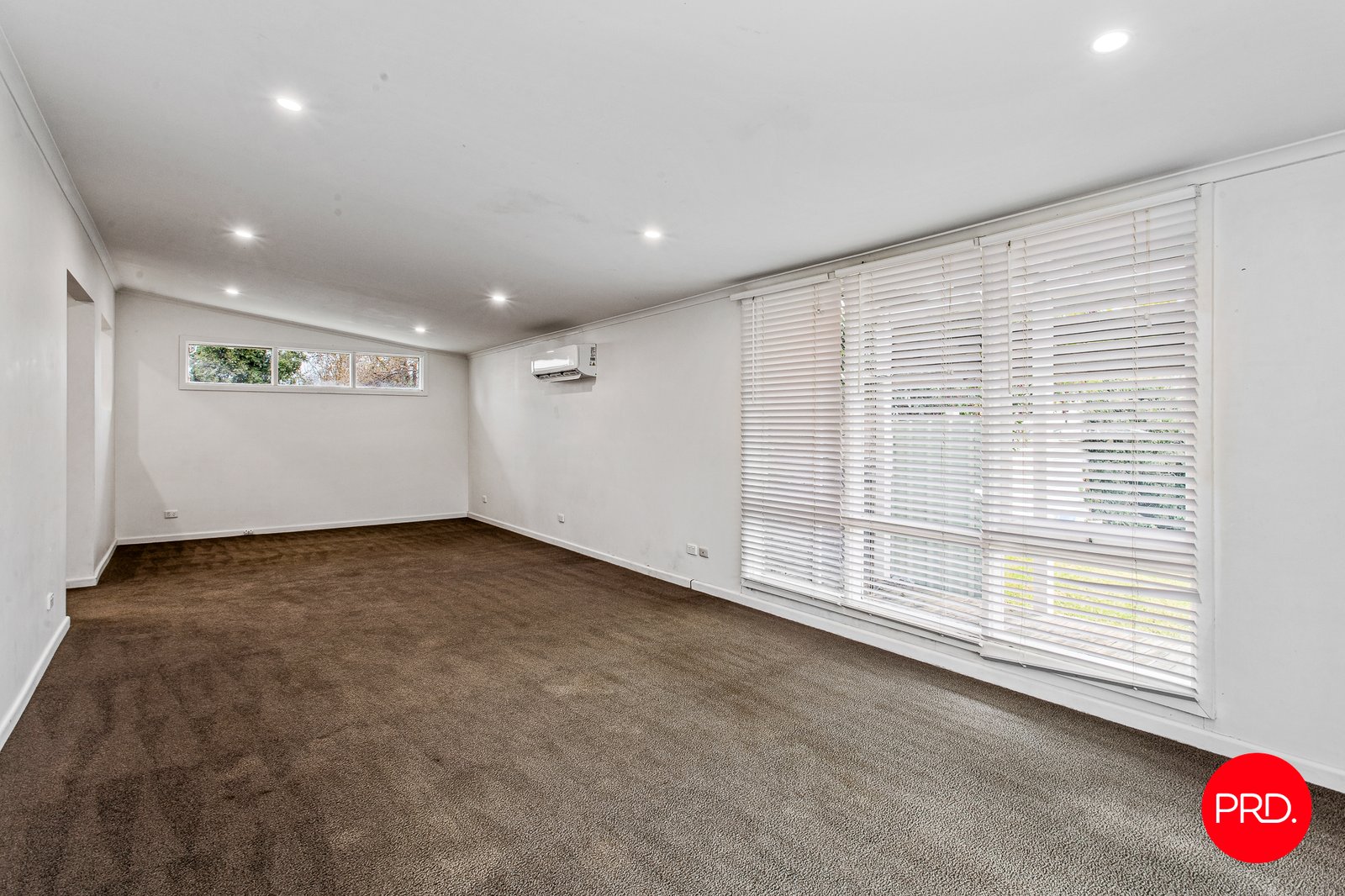 90 Somerville Street FLORA HILL 11