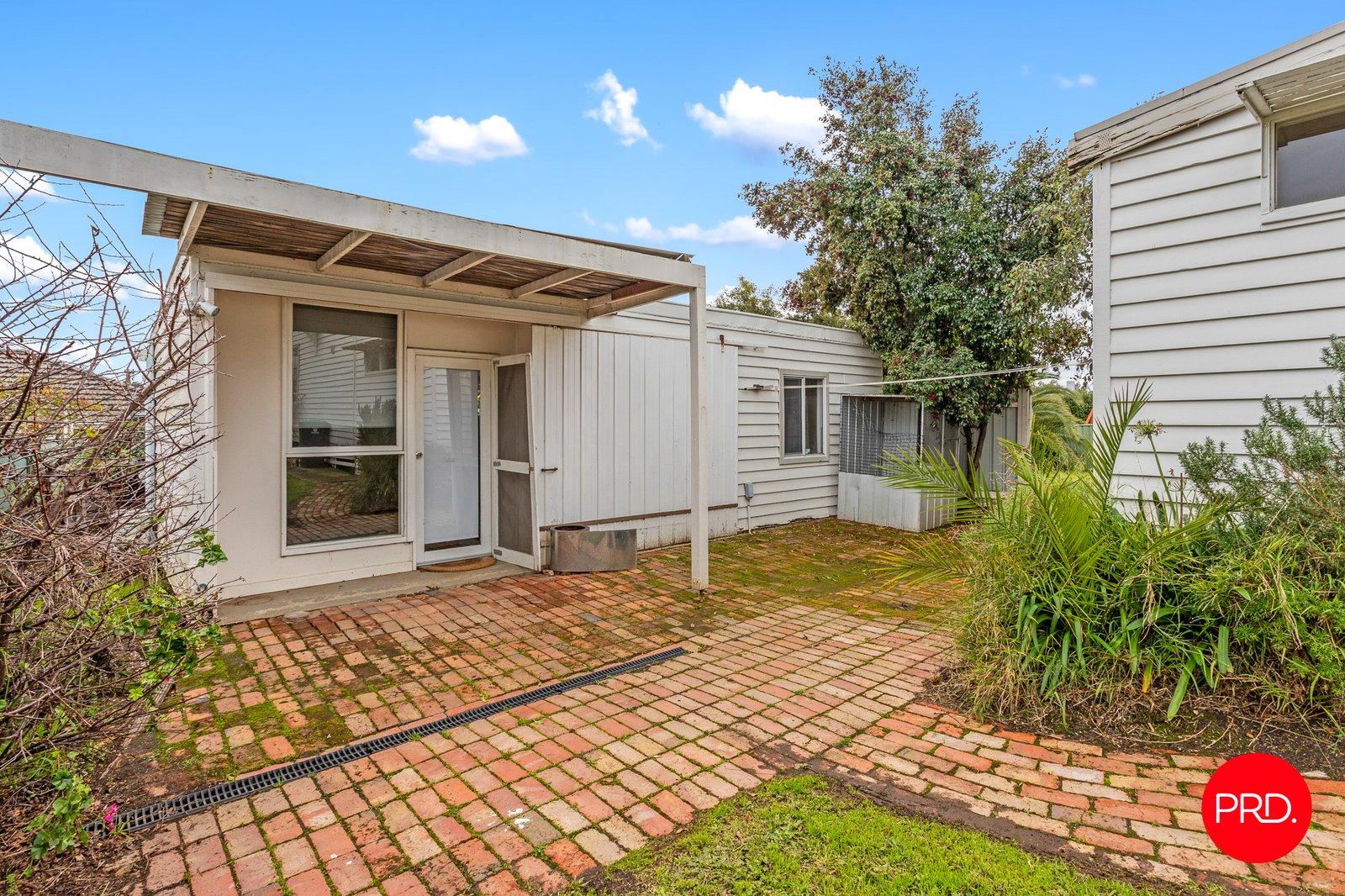 90 Somerville Street FLORA HILL 19