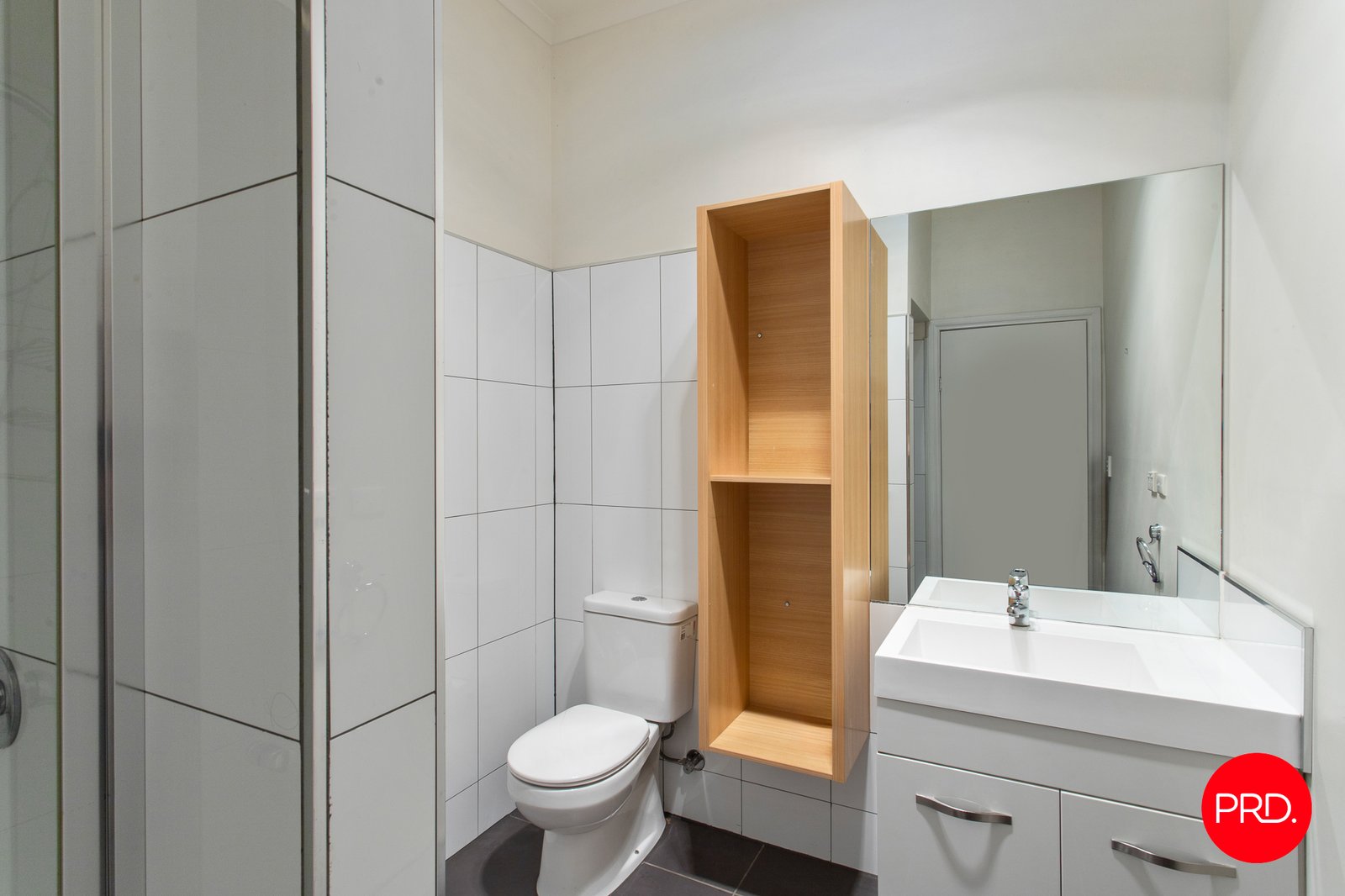 90 Somerville Street FLORA HILL 9