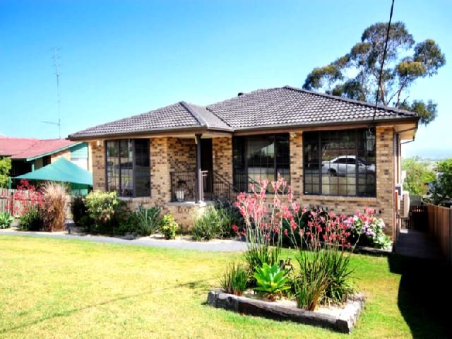 90 Thompson Street EAST MAITLAND 1