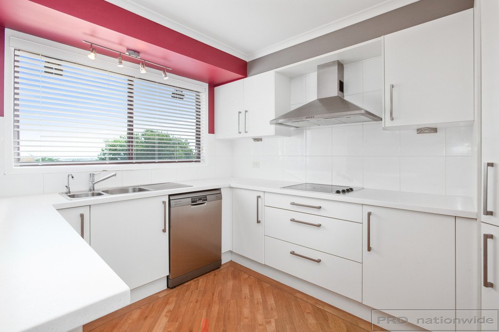 90 Thompson Street EAST MAITLAND 13