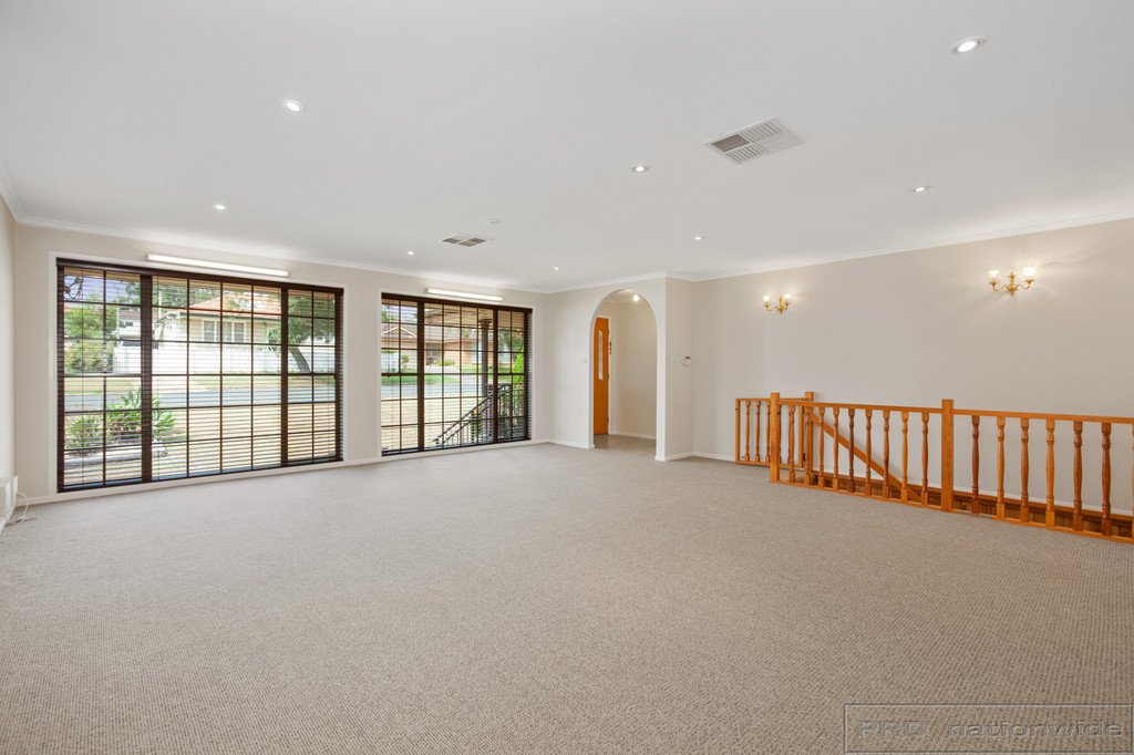 90 Thompson Street EAST MAITLAND 16