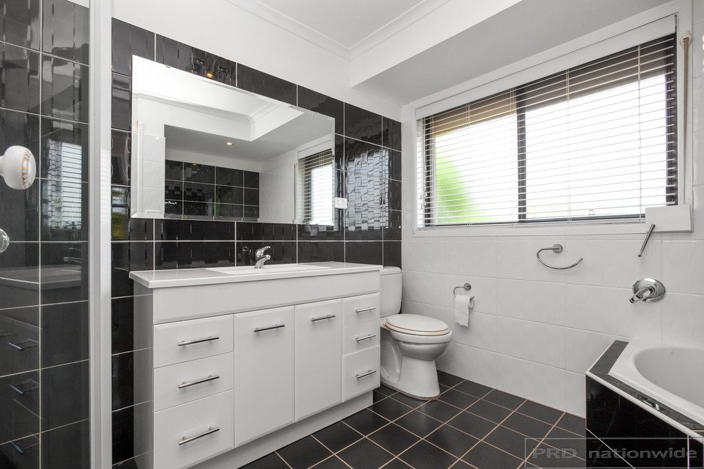 90 Thompson Street EAST MAITLAND 21