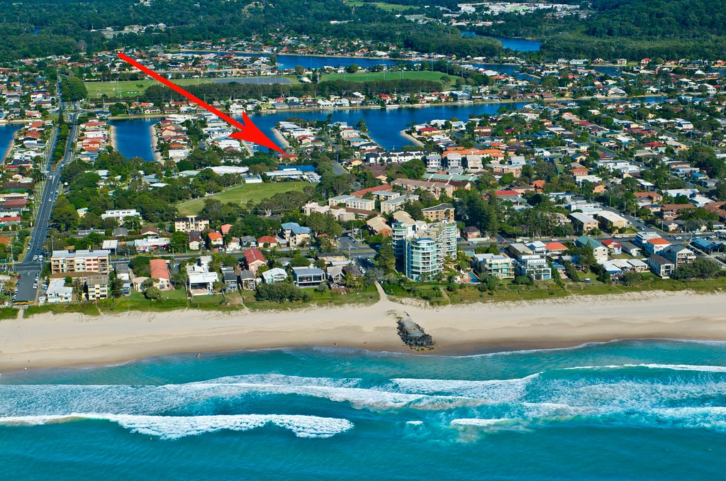 90 Townson Avenue PALM BEACH 6