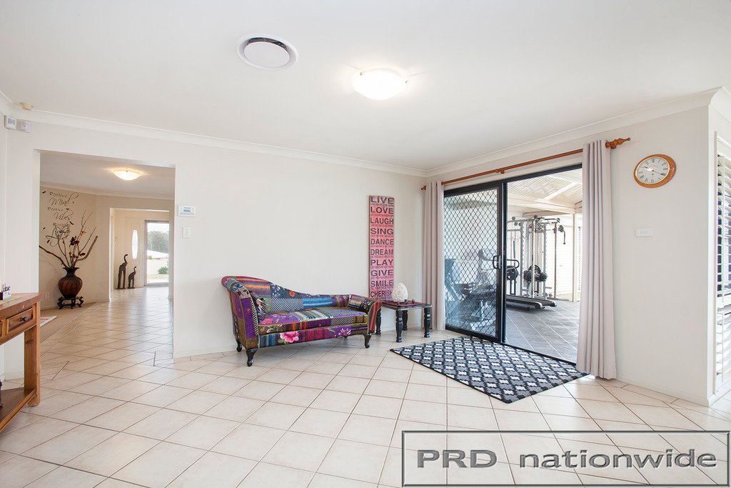90 Worcester Drive EAST MAITLAND 12