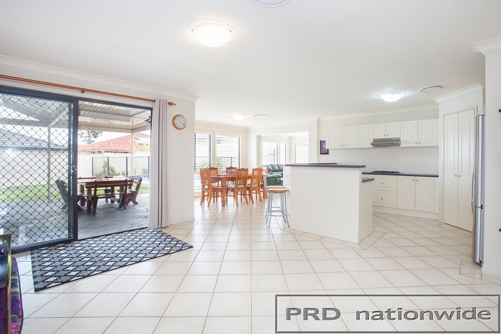 90 Worcester Drive EAST MAITLAND 13