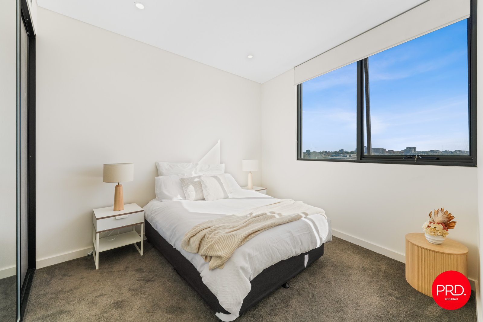 901/15 Garrigarrang Avenue KOGARAH 9