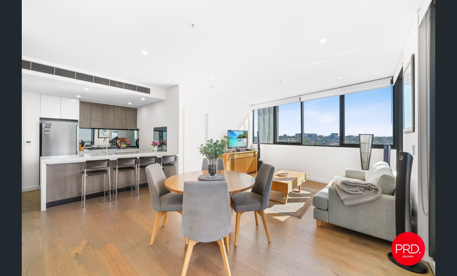 901/15 Garrigarrang Avenue KOGARAH 2