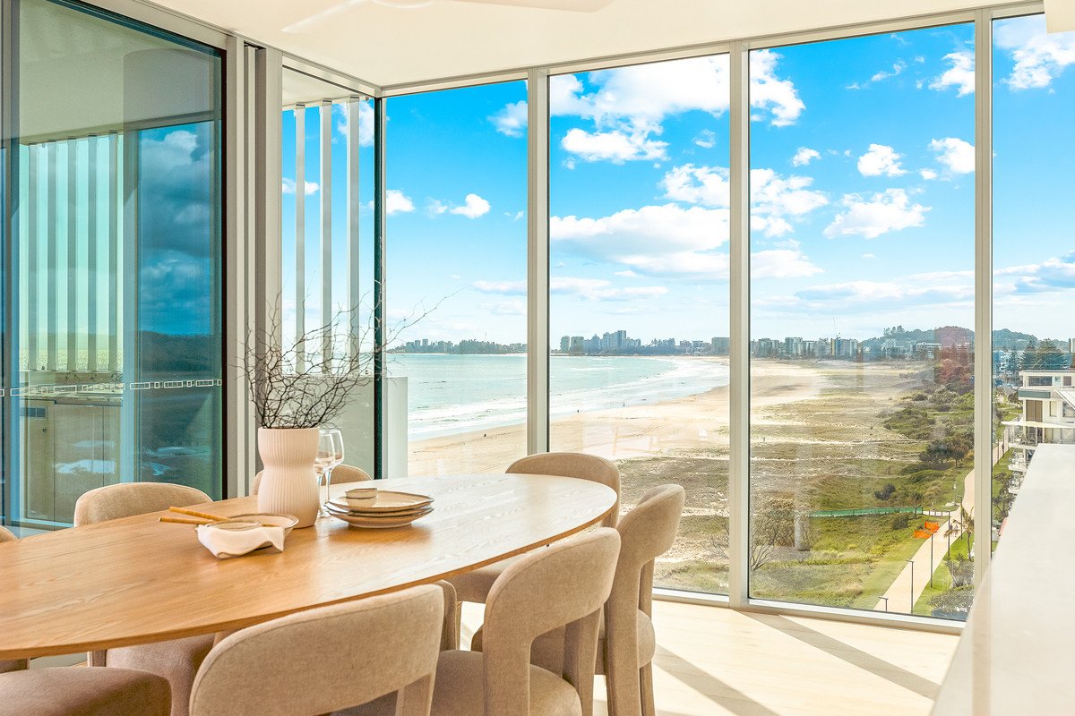 901/295 Golden Four Drive Bilinga 1