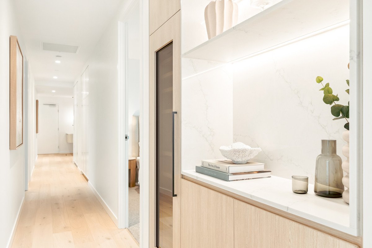 901/295 Golden Four Drive Bilinga 8