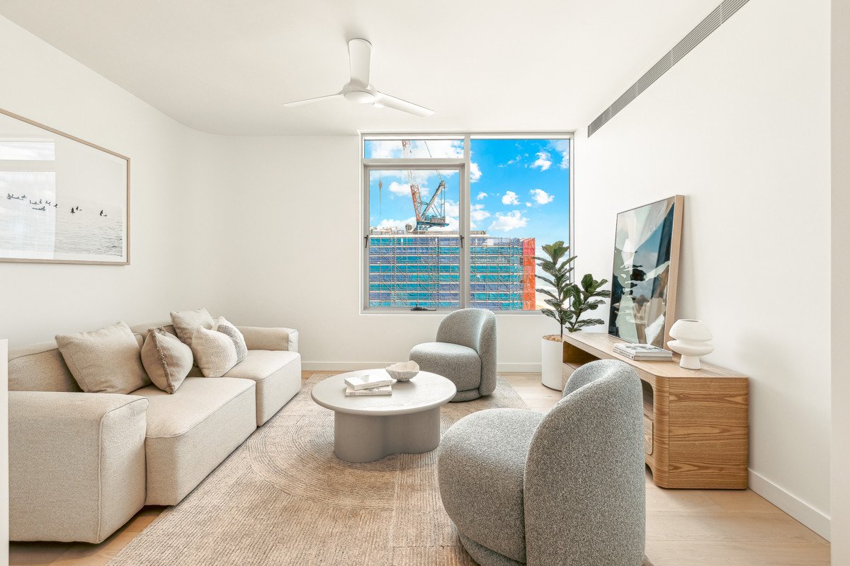 901/295 Golden Four Drive Bilinga 11