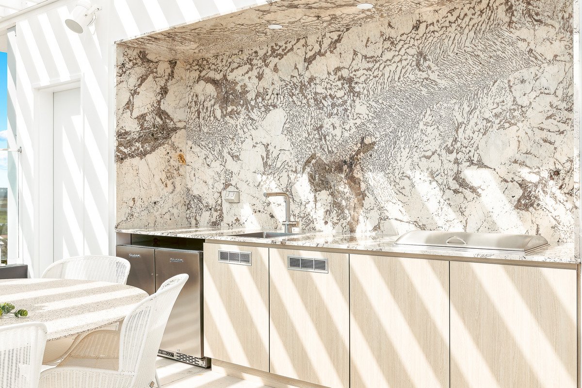 901/295 Golden Four Drive Bilinga 20