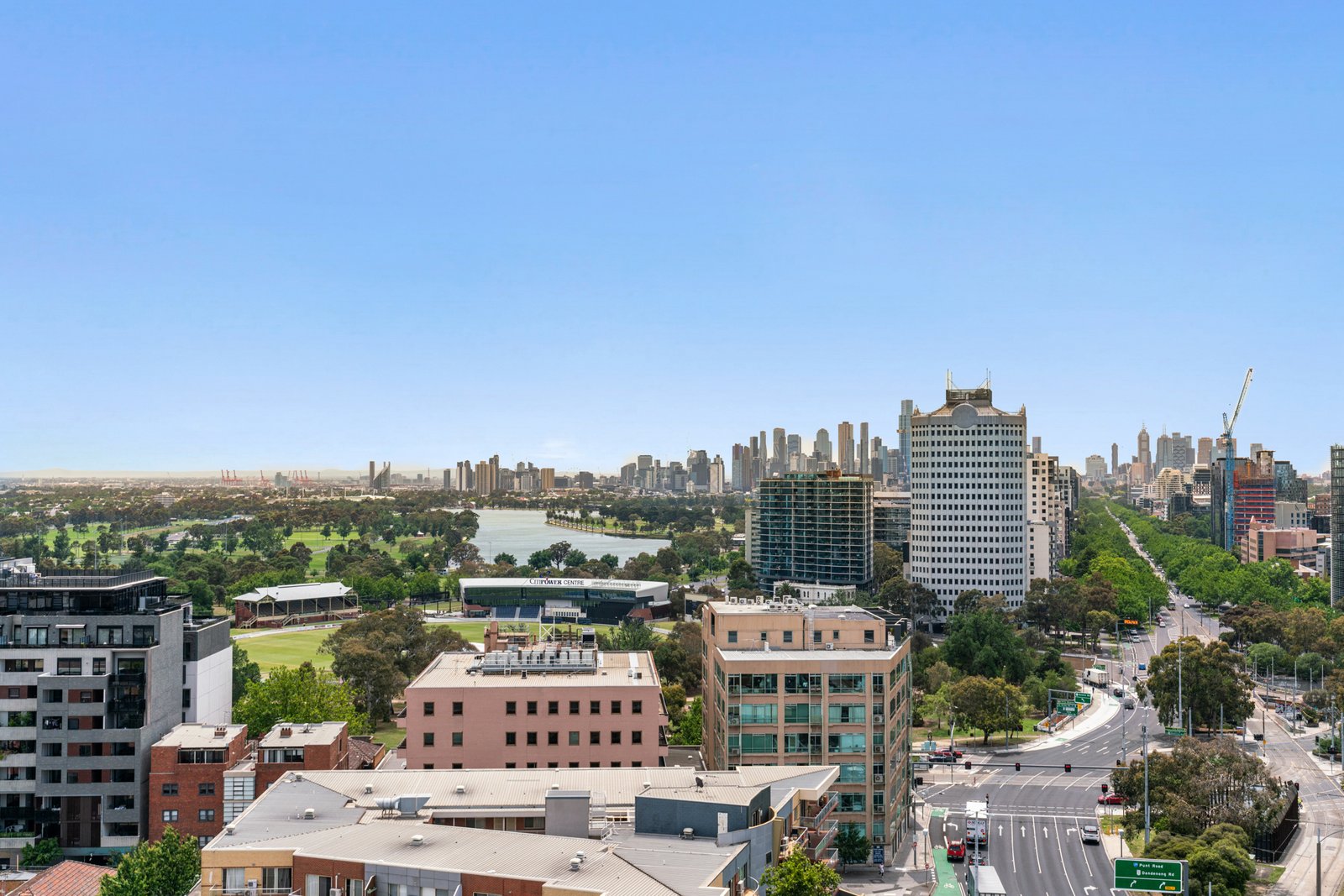 Gallery: 901/3-5 St Kilda Road