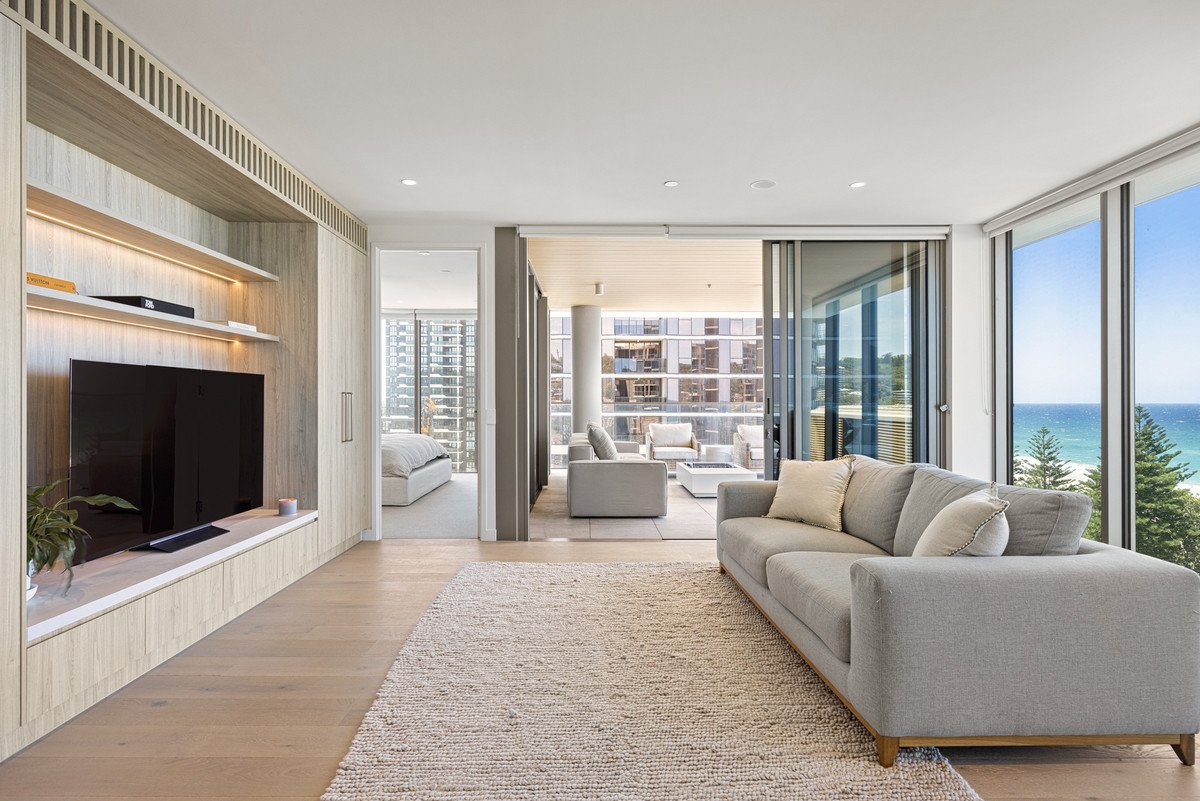 901/4 First Avenue Burleigh Heads 9