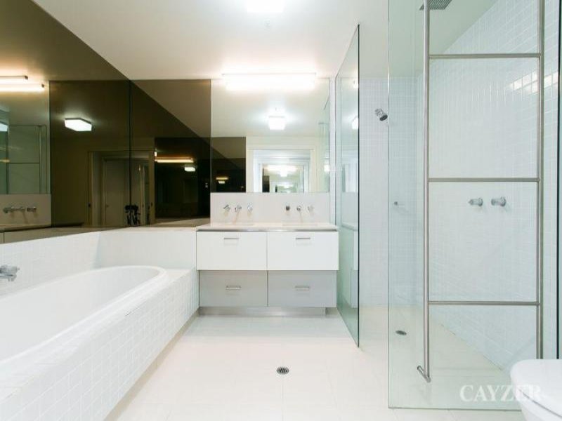 Gallery: 901/50 Lorimer Street