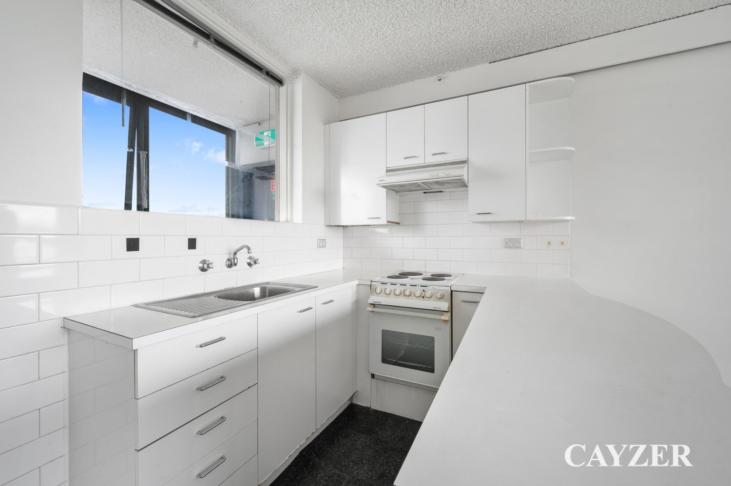 Gallery: 901/81 Queens Road
