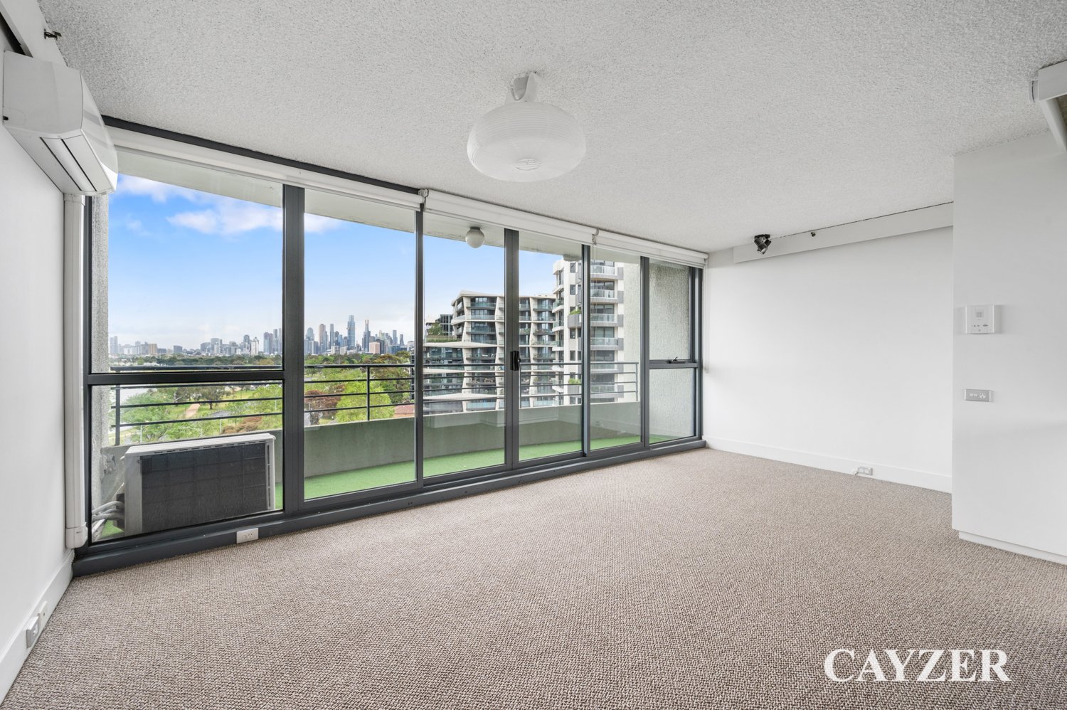 Gallery: 901/81 Queens Road