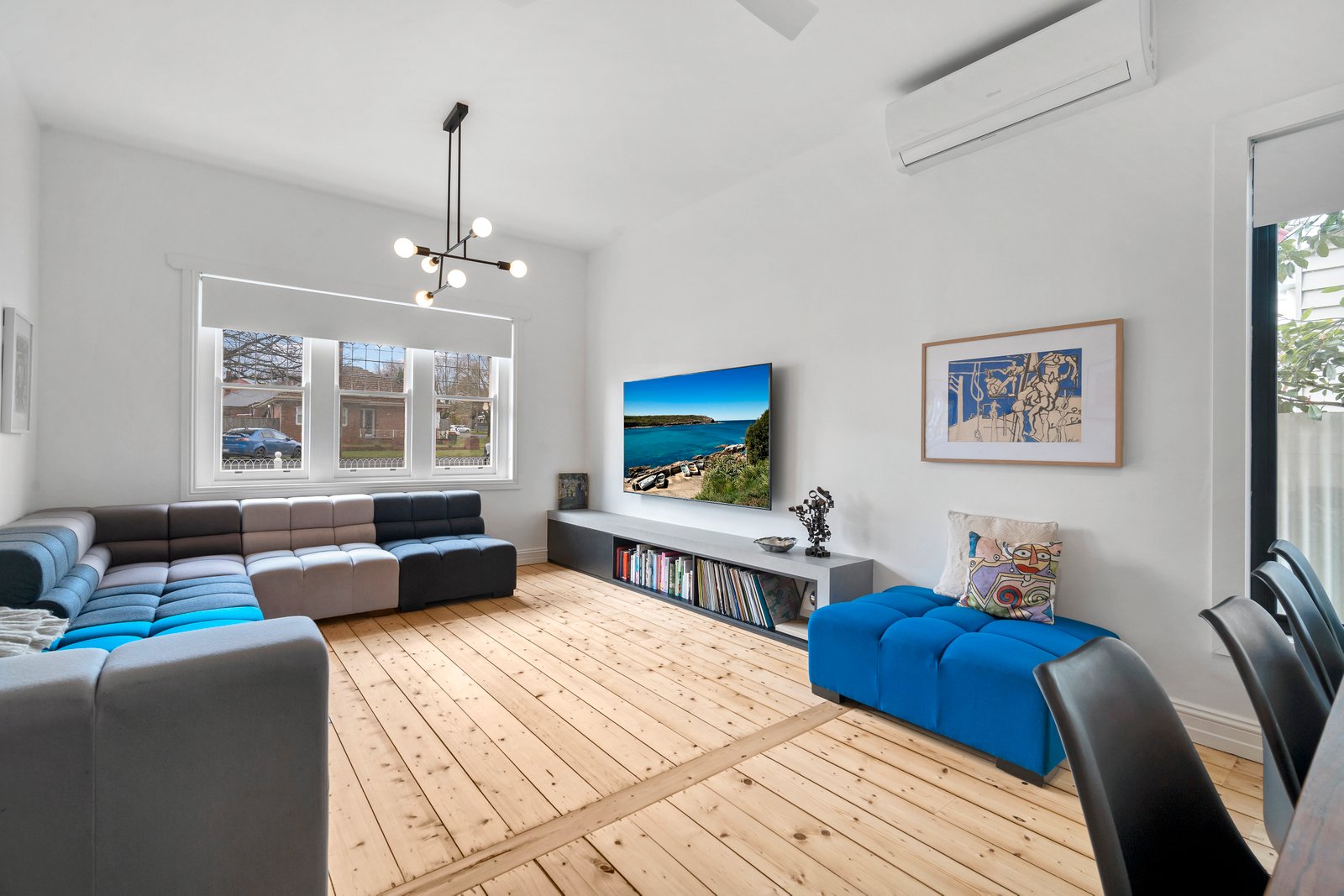 Gallery: 901A South Street