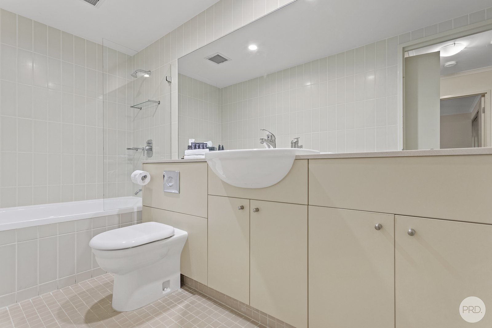 90/1a Tomaree Street NELSON BAY 14