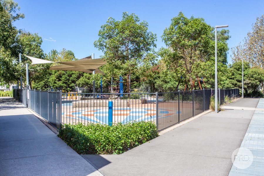 902/10 Aviators Way PENRITH 12