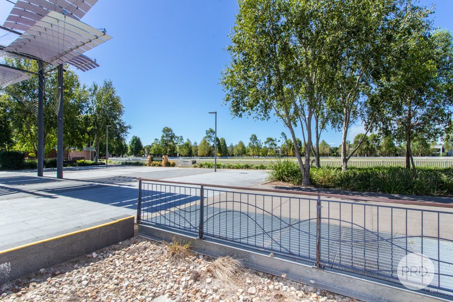 902/10 Aviators Way PENRITH 13