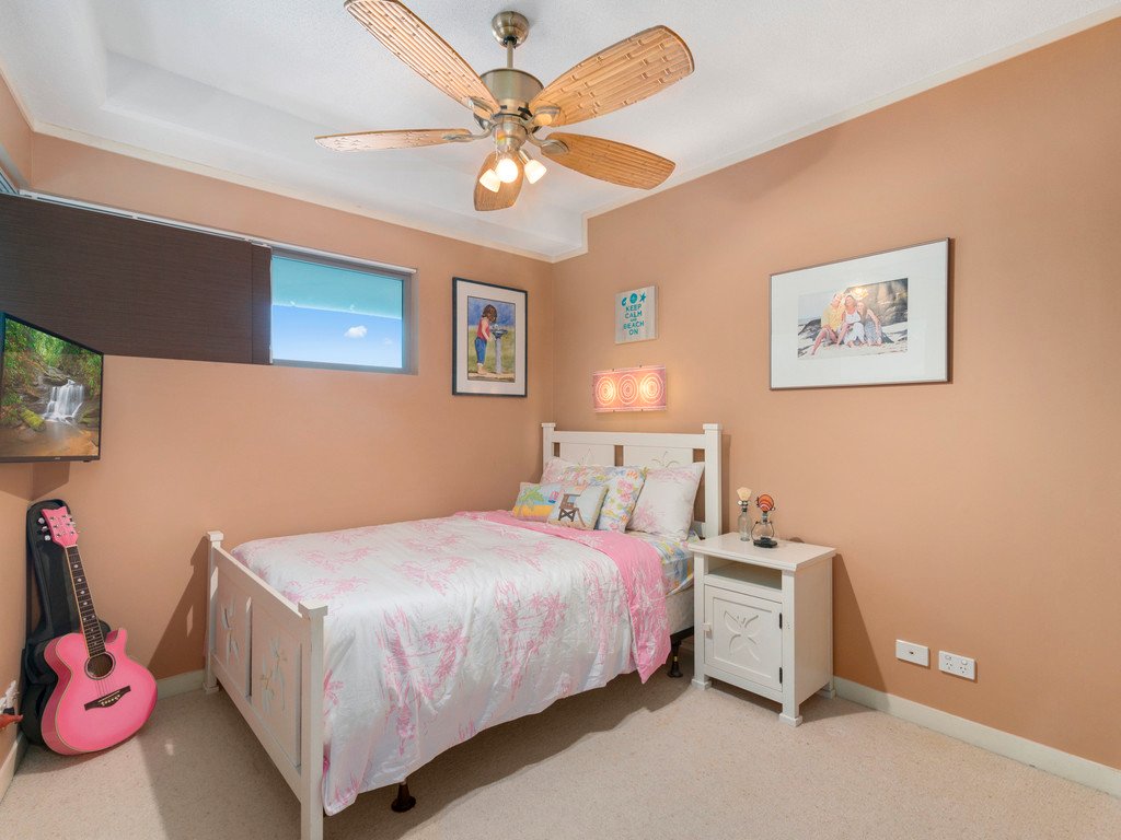 902/3 McLean St  COOLANGATTA 8