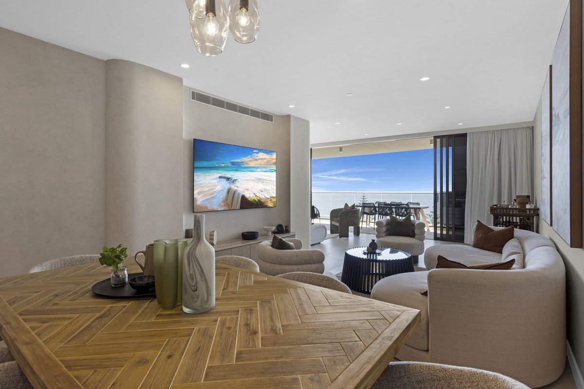 902/58 The Esplanade Burleigh Heads 2