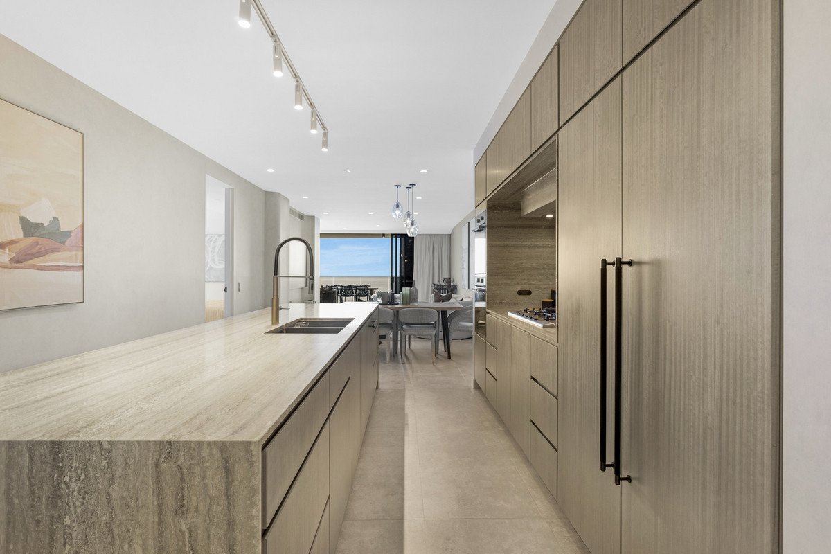 902/58 The Esplanade Burleigh Heads 4