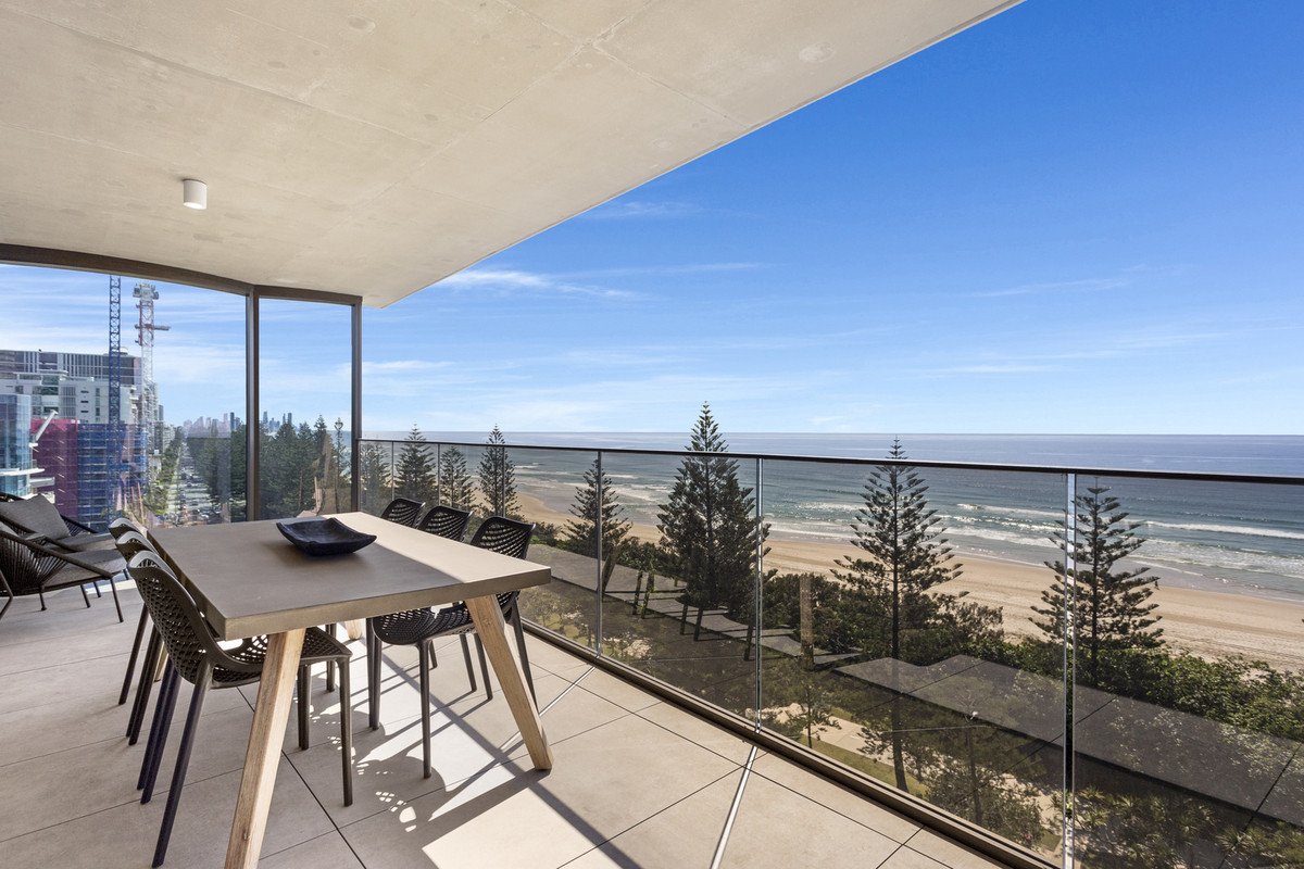 902/58 The Esplanade Burleigh Heads 10
