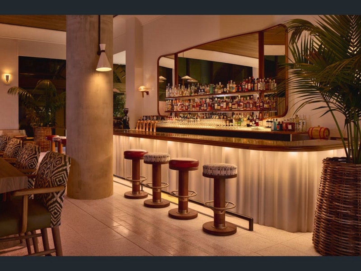 902/58 The Esplanade Burleigh Heads 27