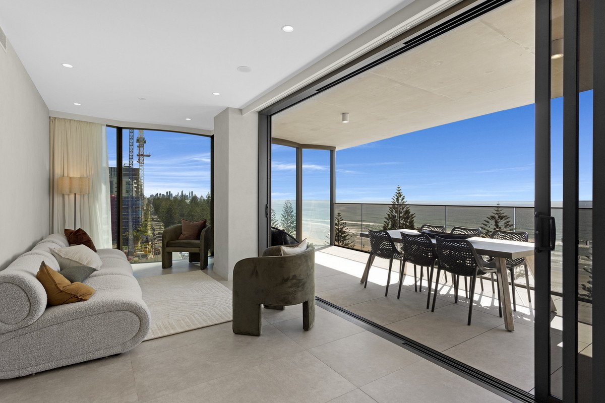902/58 The Esplanade Burleigh Heads 7