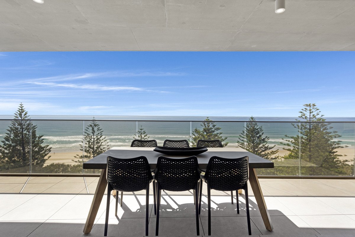 902/58 The Esplanade Burleigh Heads 9