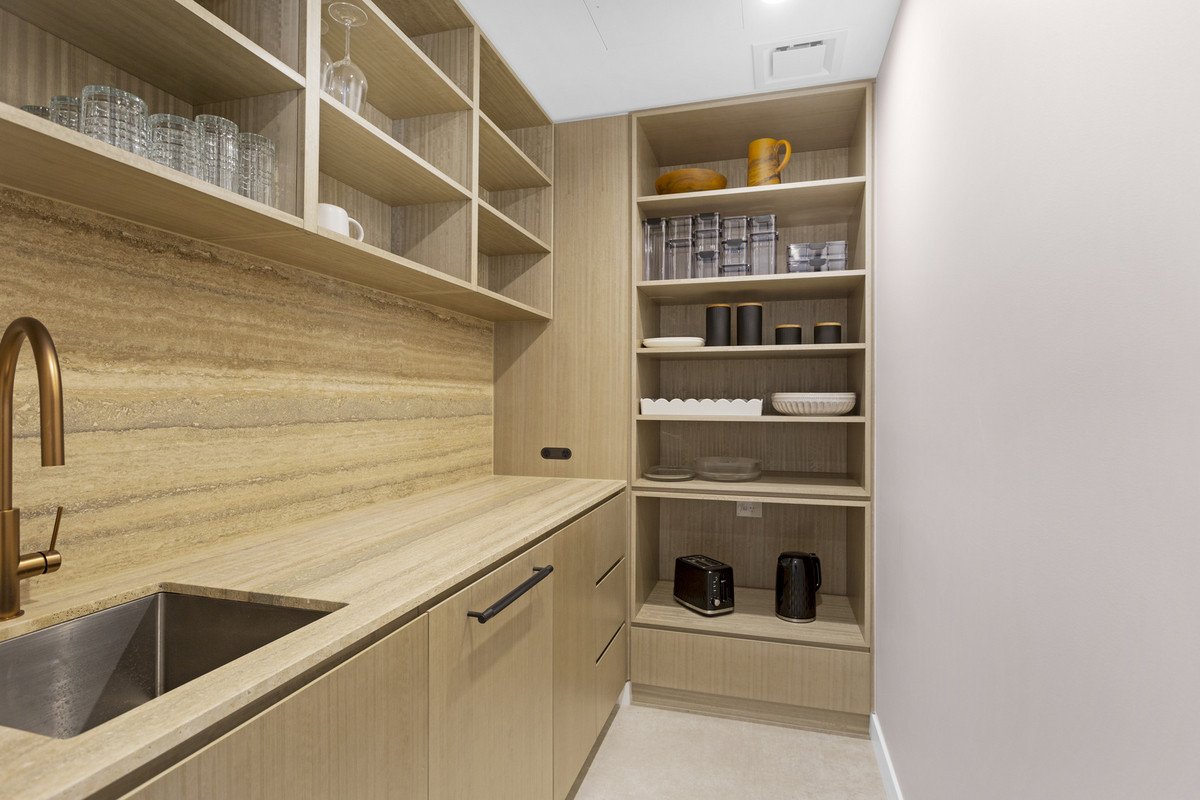 902/58 The Esplanade Burleigh Heads 17