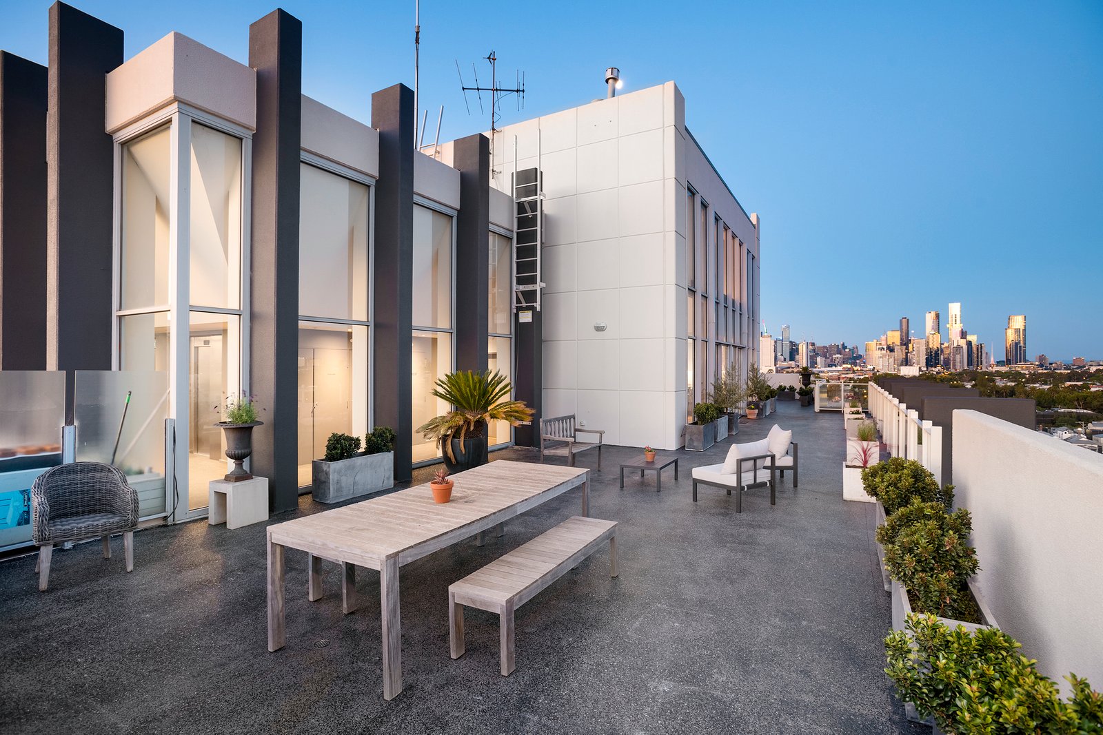 Gallery: 902E/126 Rouse Street