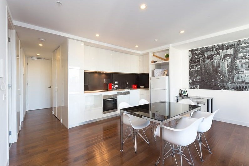 Gallery: 903/101 Bay Street