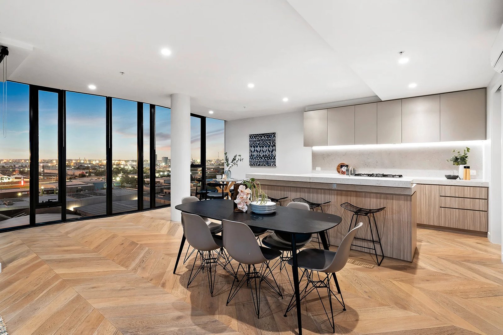 Gallery: 903/320 Plummer Street