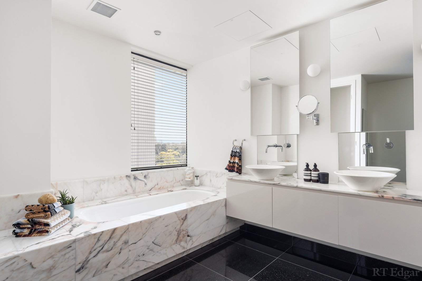 Real Estate and Property in 903/505 St Kilda Road, Melbourne, VIC