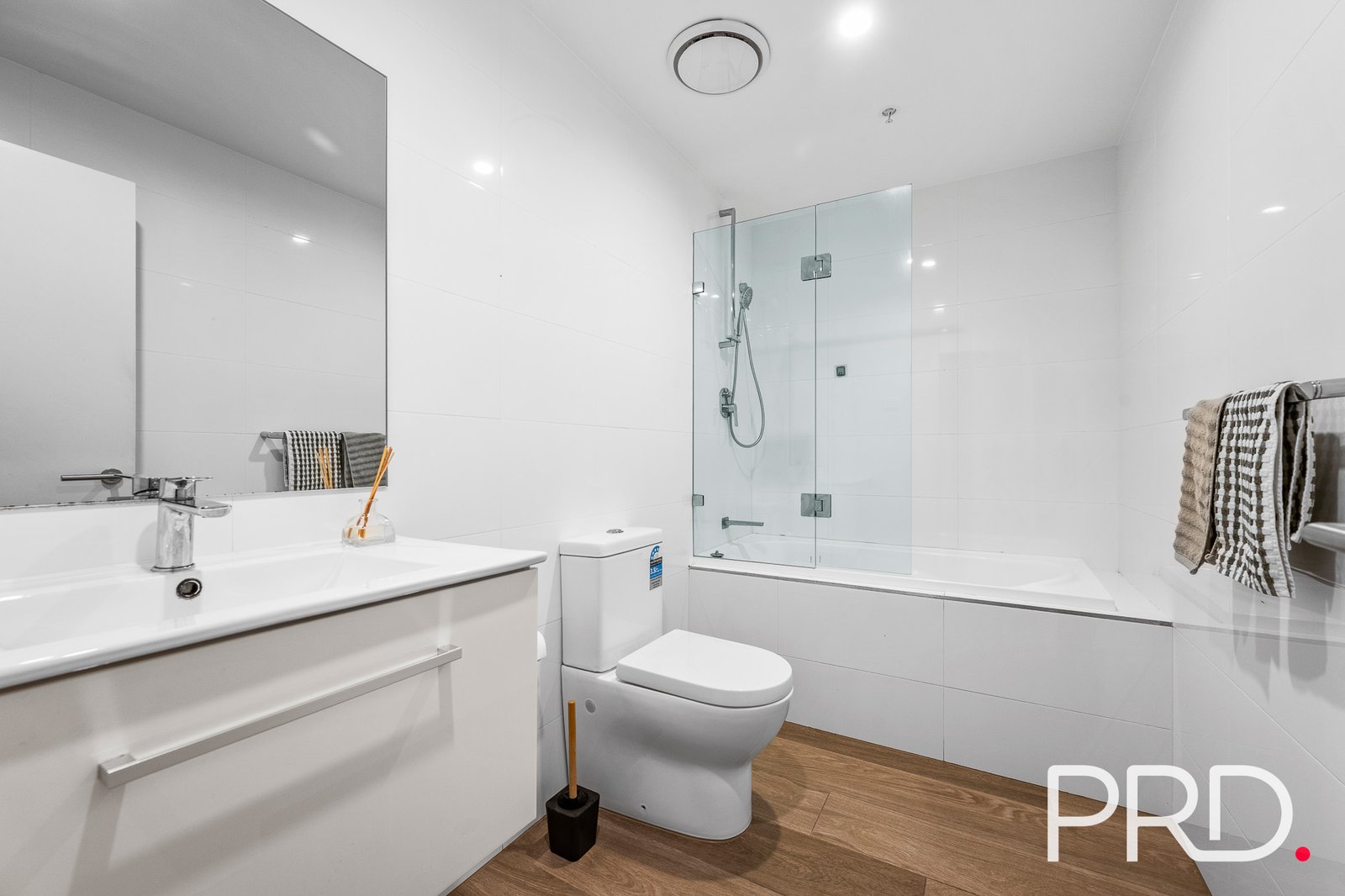 90/387 Macquarie Street LIVERPOOL 8