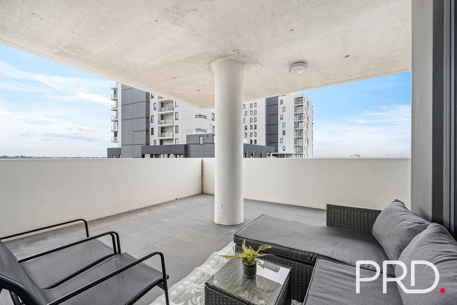 90/387 Macquarie Street LIVERPOOL 15