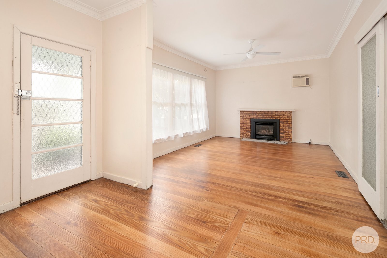 905 Ripon Street South REDAN 2