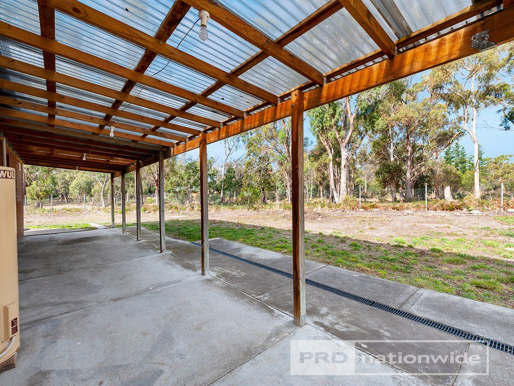 905 South Arm Road SANDFORD 12