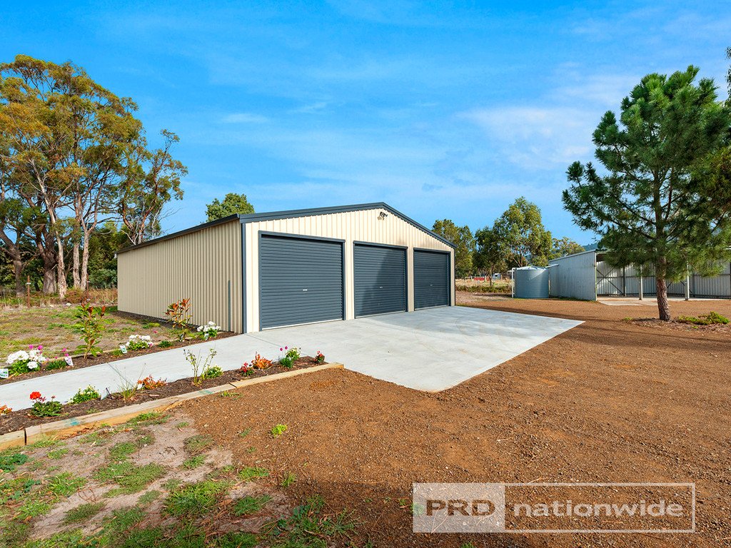 905 South Arm Road SANDFORD 16