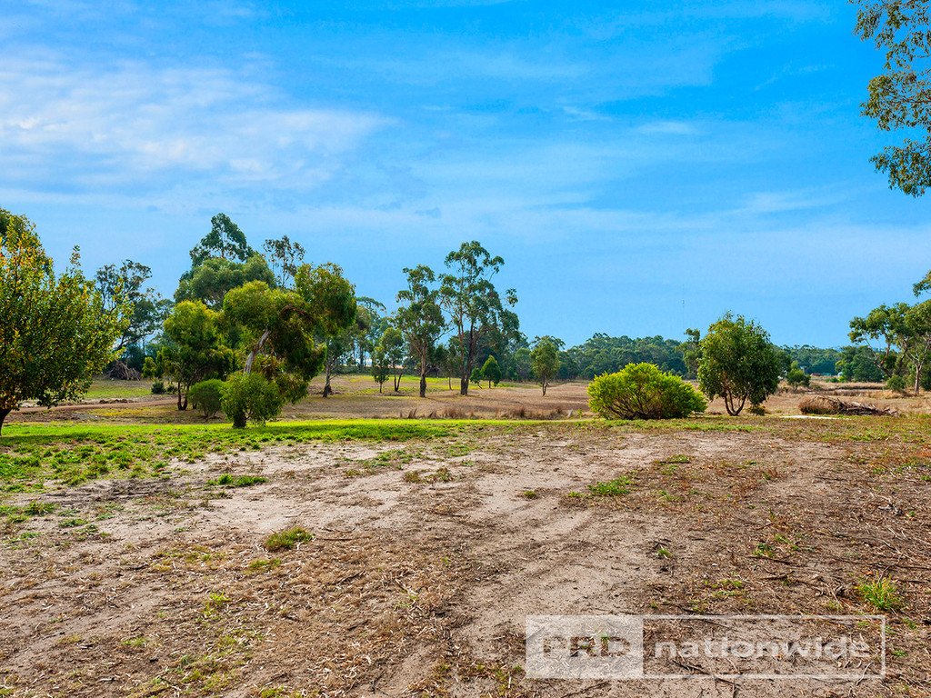905 South Arm Road SANDFORD 22