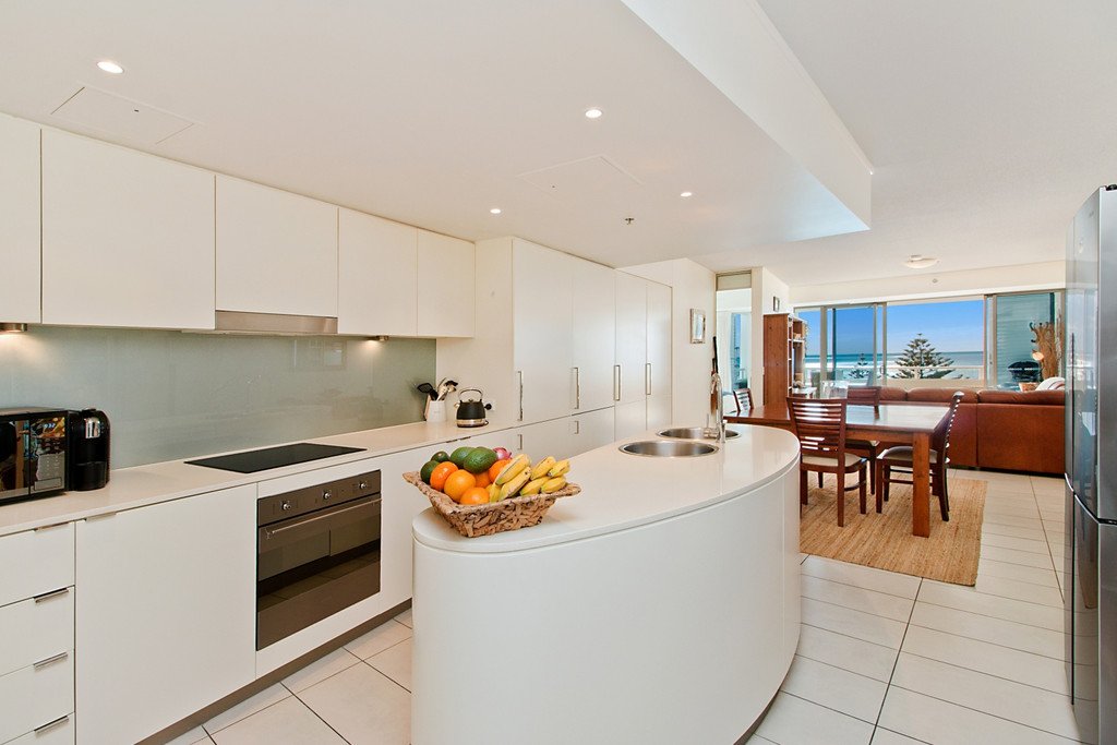 905/3 Mclean St  COOLANGATTA 2