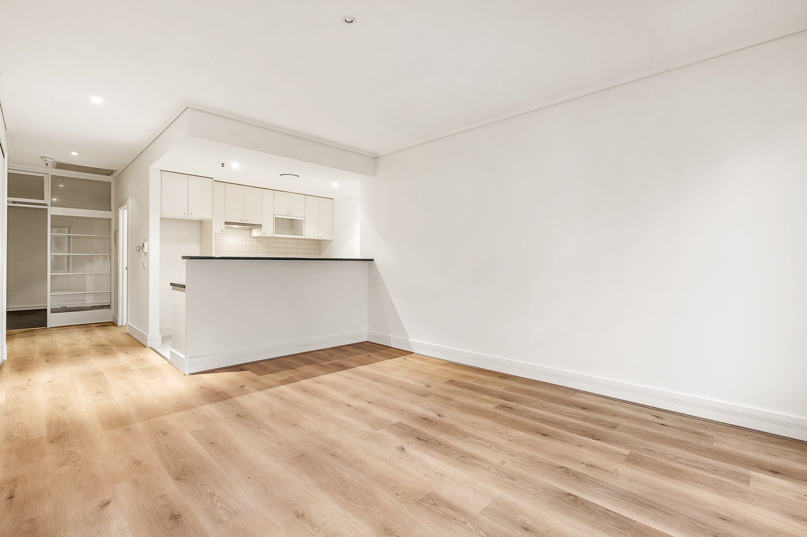 Gallery: 905/442 St Kilda Road