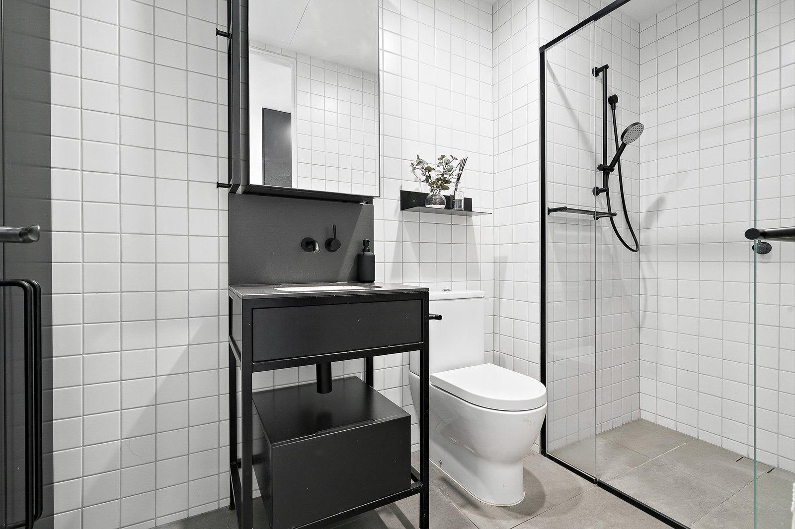 Real Estate and Property in 906/1 Porter Street, Hawthorn East, VIC