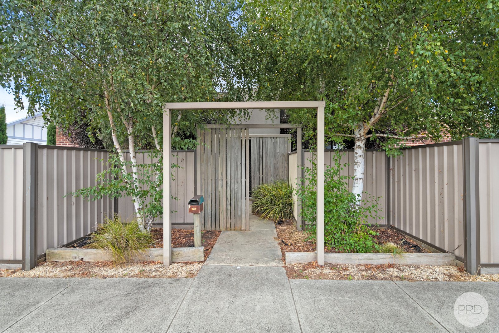 907 Geelong Road CANADIAN 1